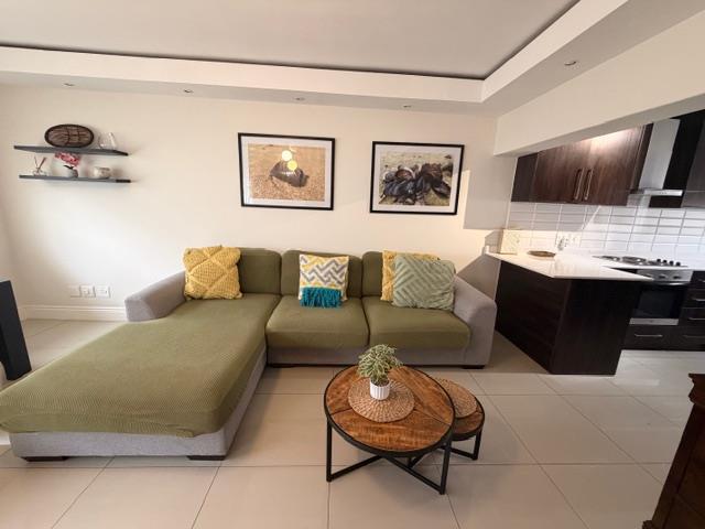 To Let 2 Bedroom Property for Rent in Three Anchor Bay Western Cape